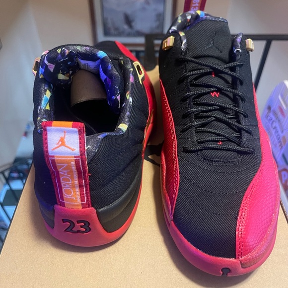 Men’s Jordan’s - Picture 3 of 5